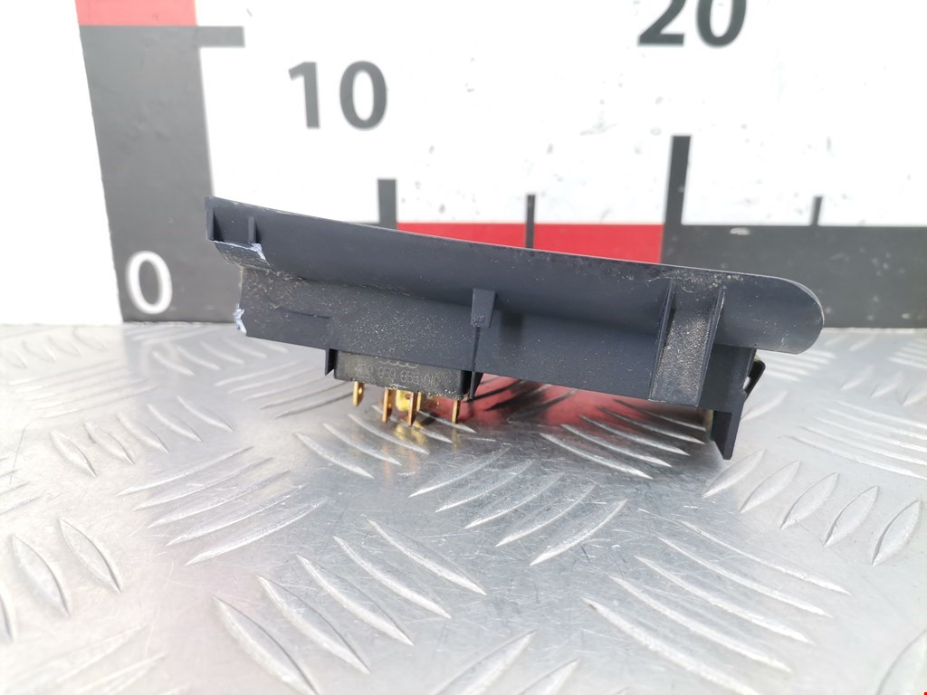 Блок управления стеклоподъемниками AUDI A4 B5 1995-2001