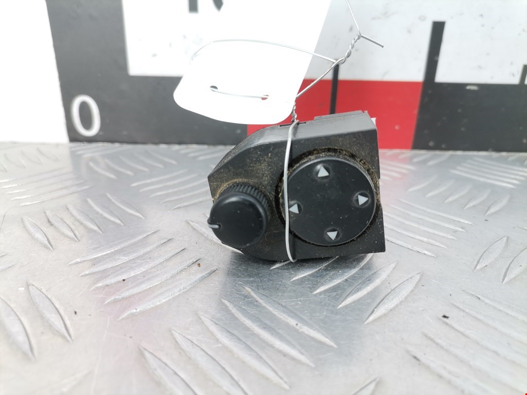 Блок управления зеркалами AUDI A4 B5 1995-2001