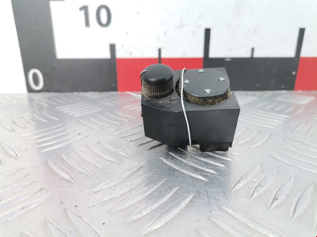 Блок управления зеркалами AUDI A4 B5 1995-2001