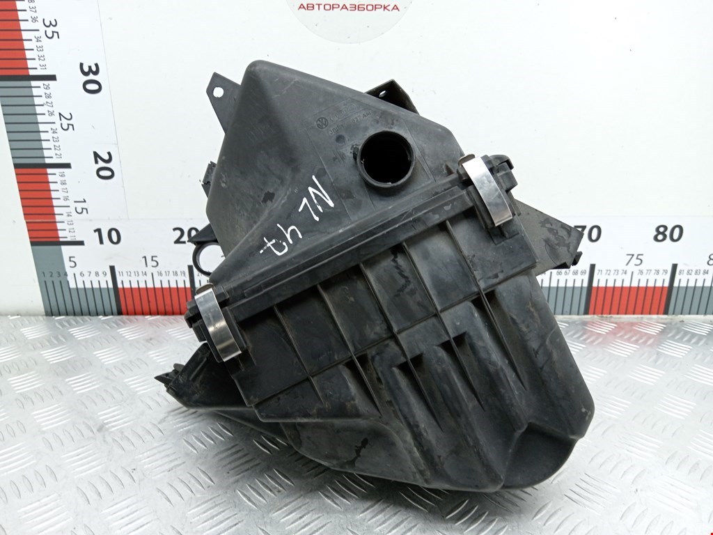 Корпус воздушного фильтра VOLKSWAGEN Passat B5 1997-2005