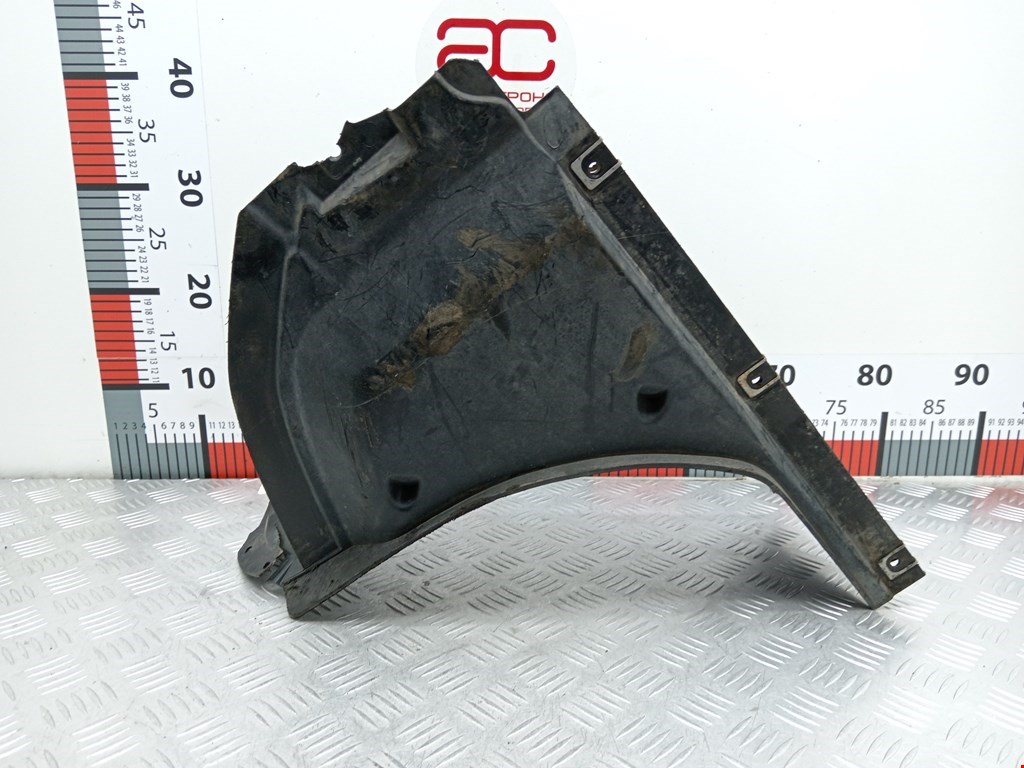 Локер (подкрылок) передний правый AUDI Q3 I 2011-2018