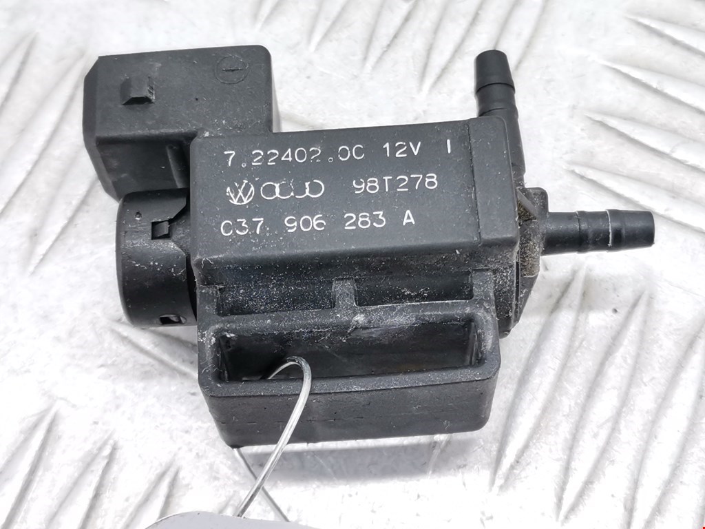 Клапан воздушного фильтра Volkswagen Golf 3 (1991-1999)