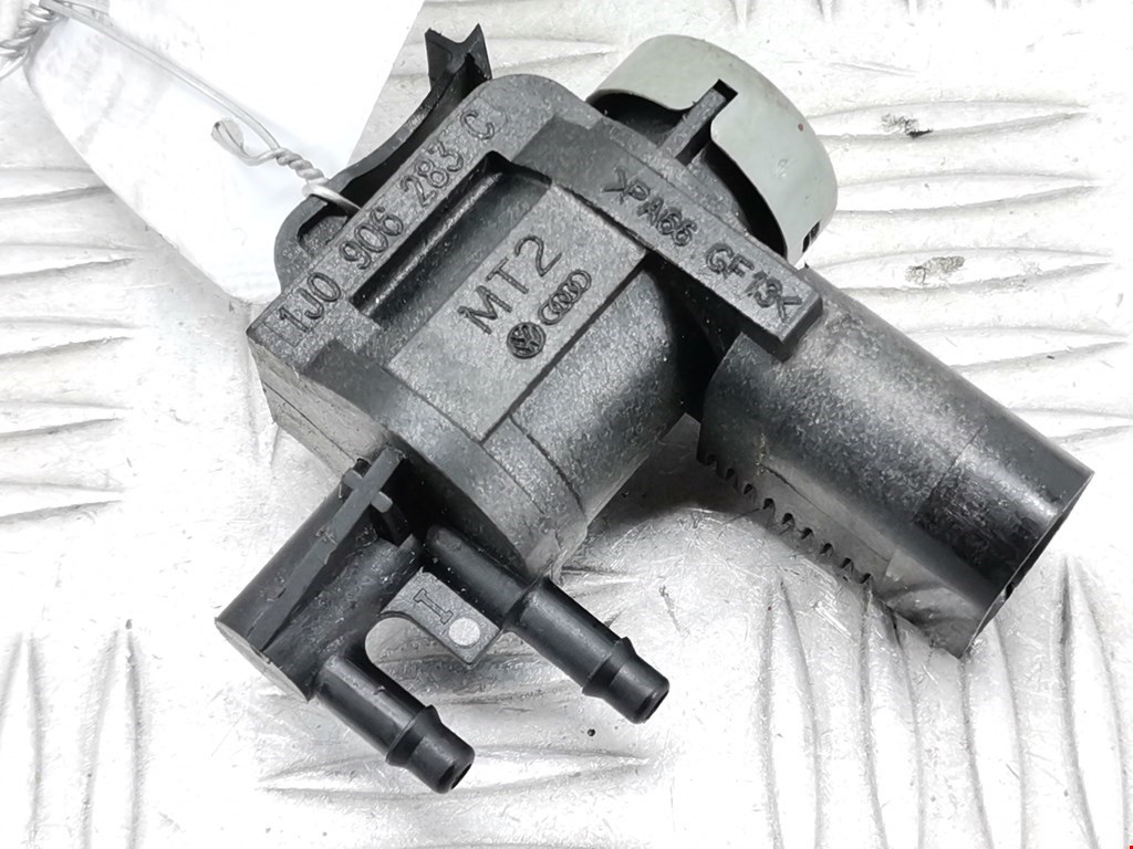 Клапан электромагнитный AUDI A6 C5 1997-2004