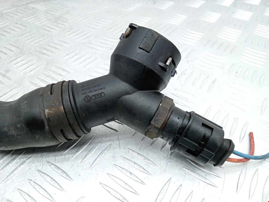 Патрубок VOLKSWAGEN Caddy III 2004-2015