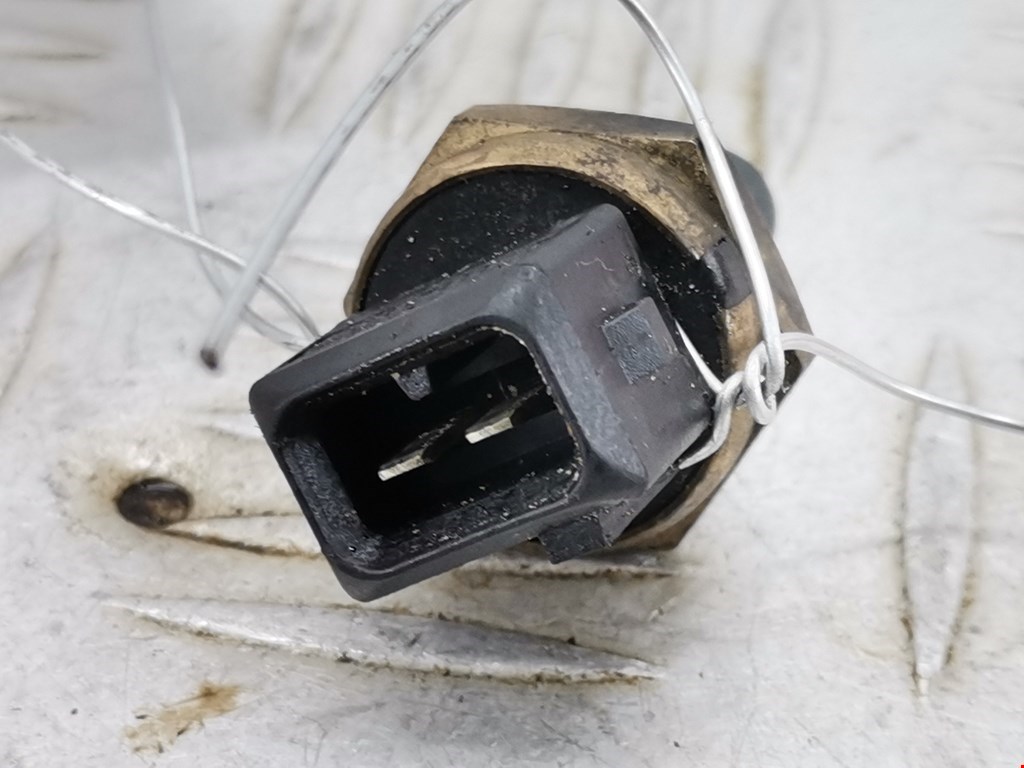 Датчик температуры (охлаждающей жидкости) BMW 3er E46 1998-2006