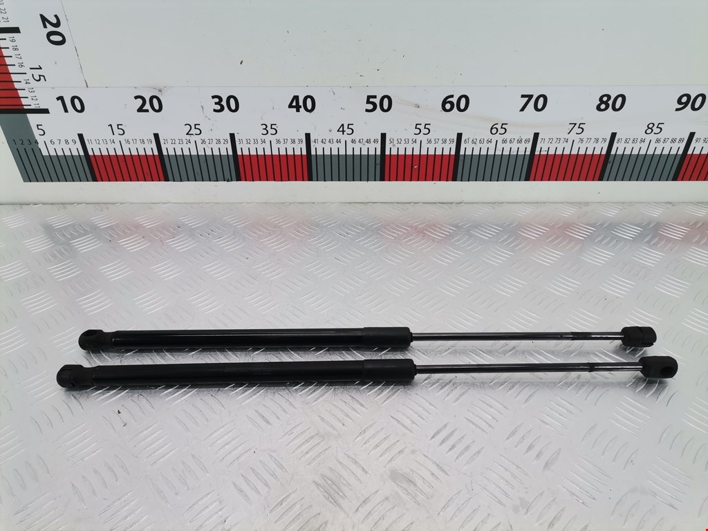 Амортизатор крышки (двери) багажника SKODA Rapid 2012-2020