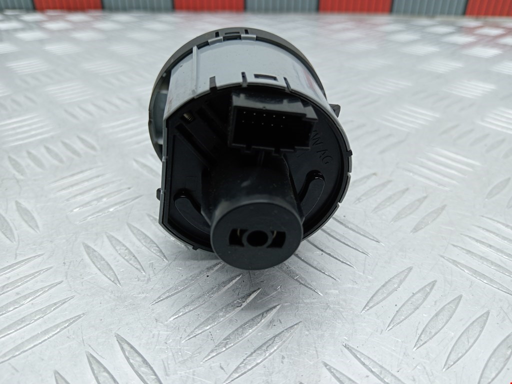 Переключатель света фар SKODA Rapid 2012-2020