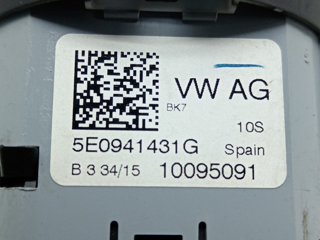 Переключатель света фар SKODA Rapid 2012-2020