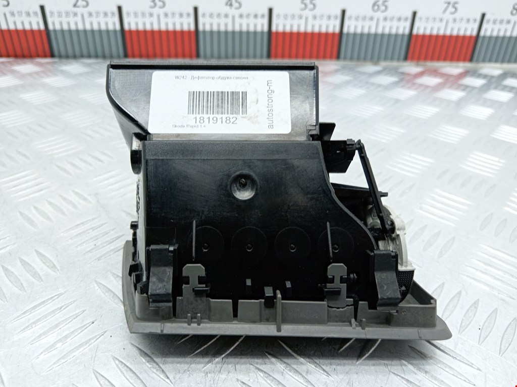 Дефлектор воздушный SKODA Rapid 2012-2020