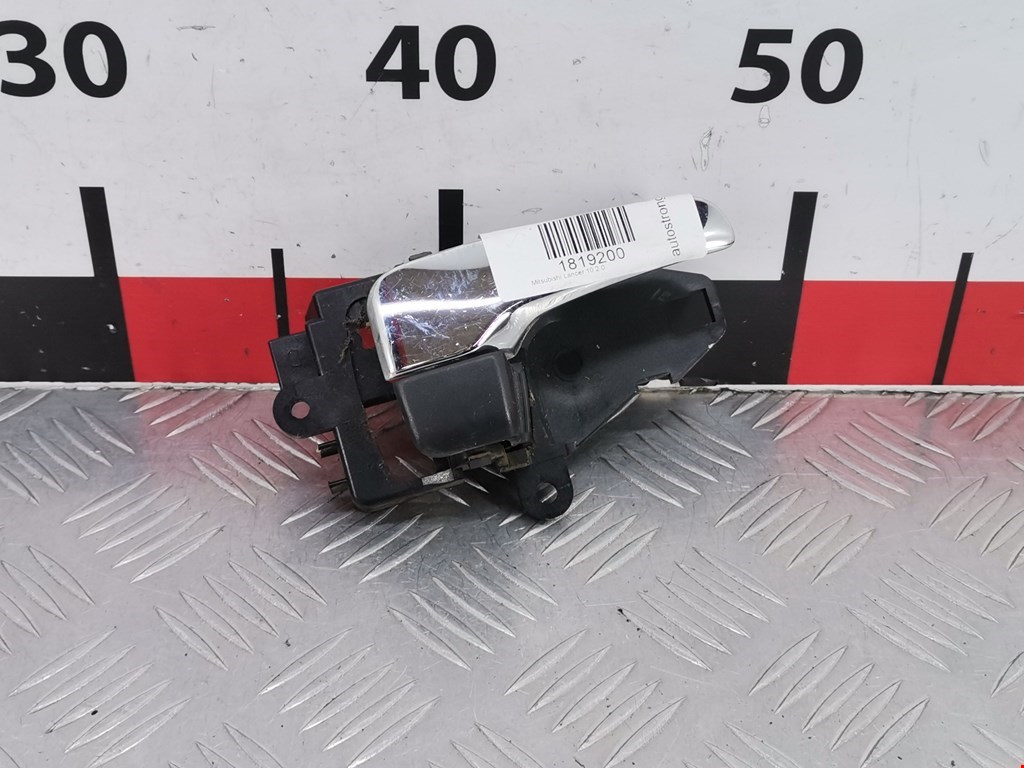 Ручка дверная передняя внутренняя правая MITSUBISHI Lancer X CX, CY,CZ 2007-2017
