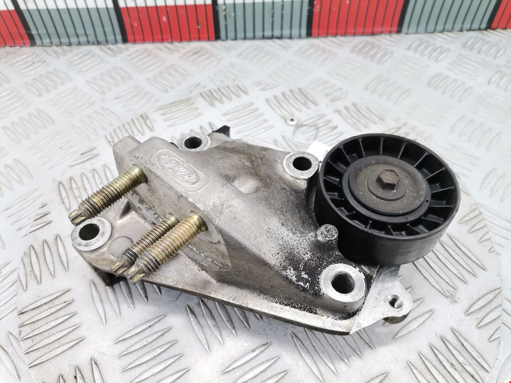 Кронштейн (крепление лапа) двигателя Ford Fiesta 4 (1995-2002)