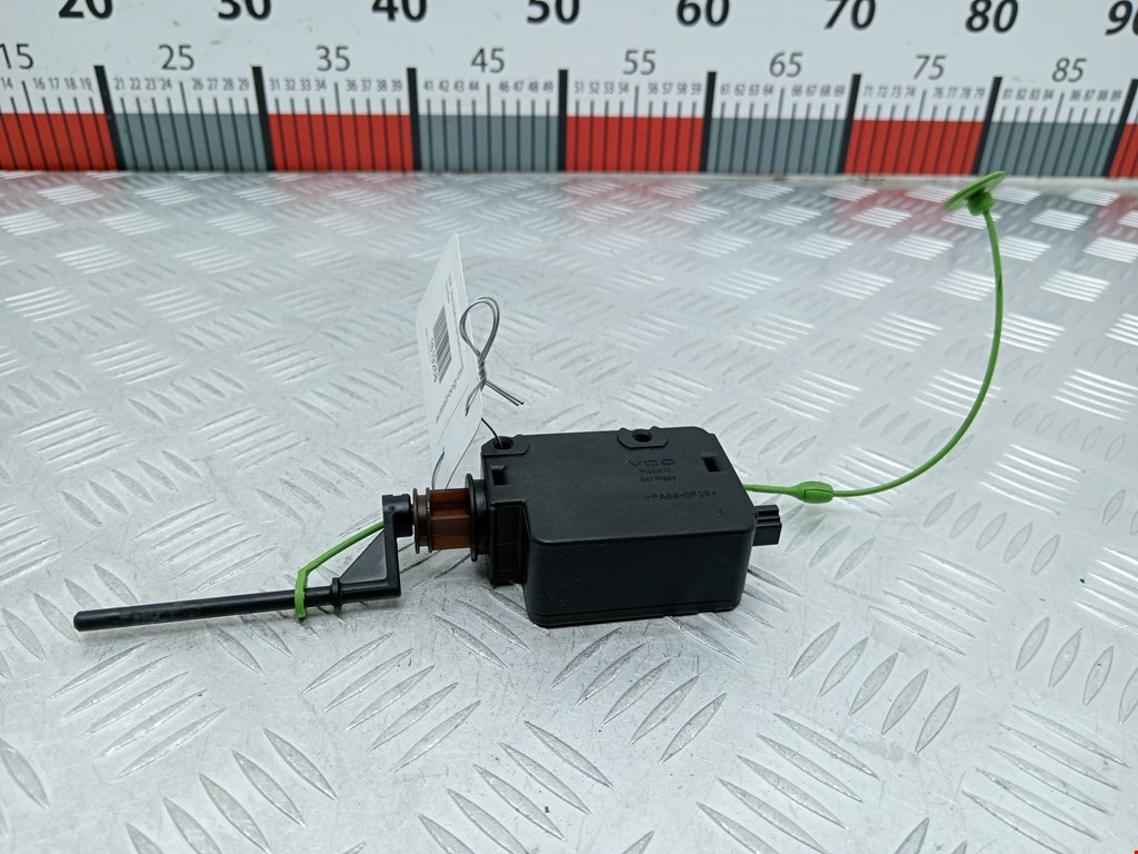 Активатор замка бензобака BMW X5 E53 1999-2006