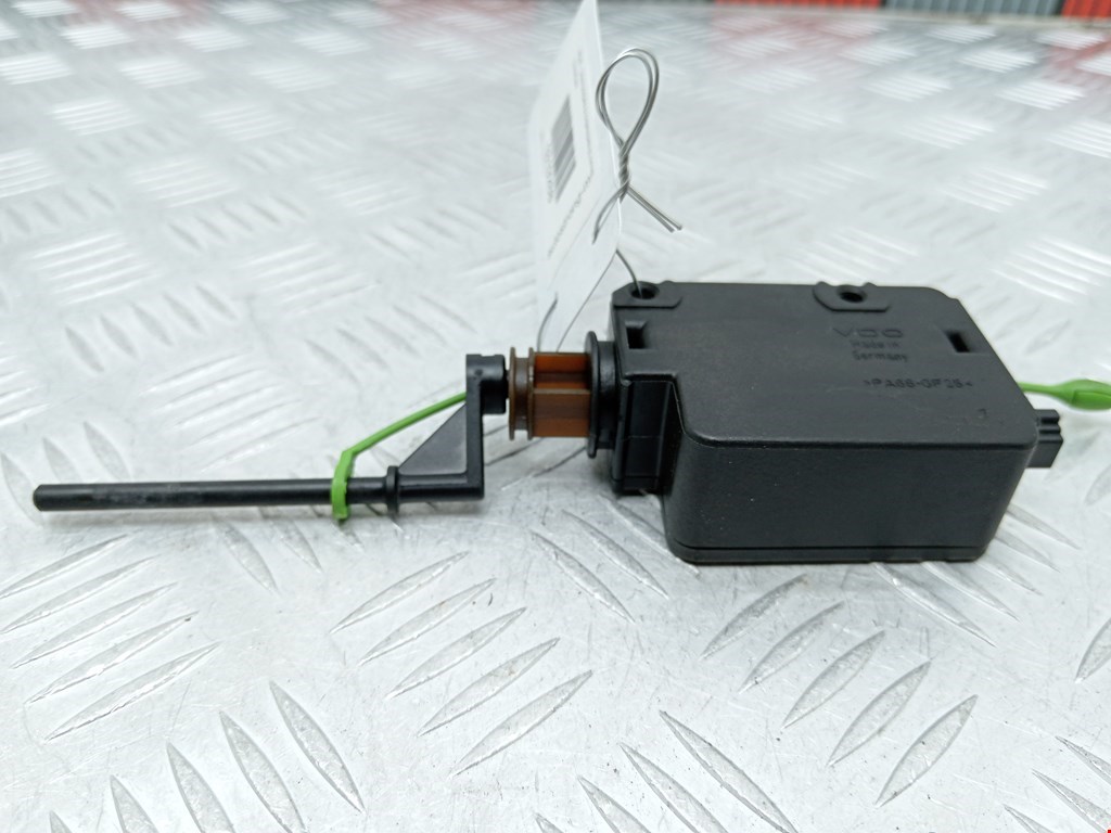 Активатор замка бензобака BMW X5 E53 1999-2006