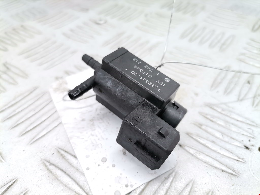 Клапан воздушного фильтра BMW 3-Series (E46) (1998-2007)