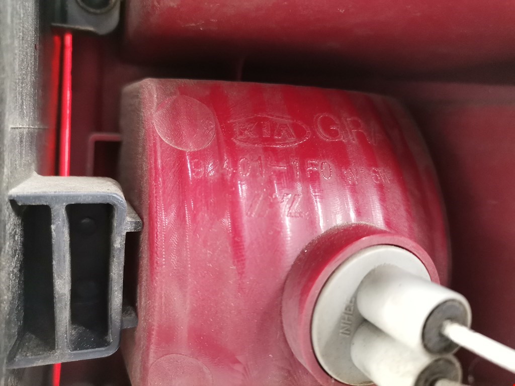 Фонарь задний левый KIA Sportage II 2004-2010