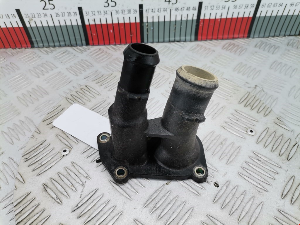 Корпус термостата FORD Focus II 2005-2011