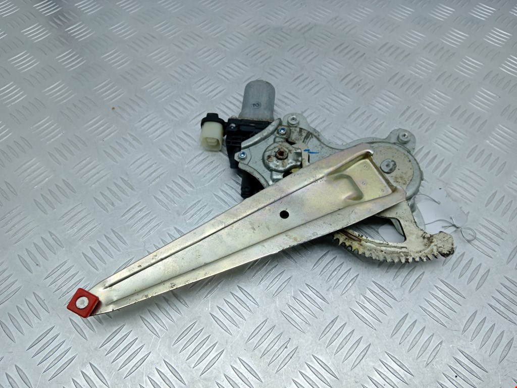 Стеклоподъемник задний правый MITSUBISHI L200 KB 2006-2015