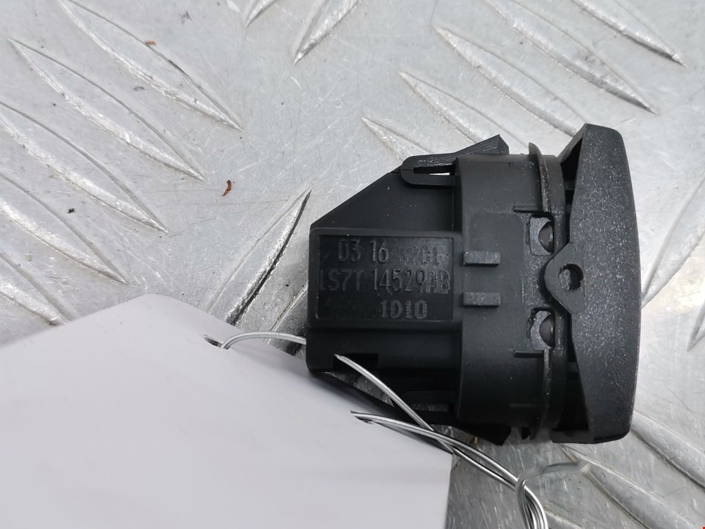 Кнопка стеклоподъемника FORD Mondeo III 2000-2007