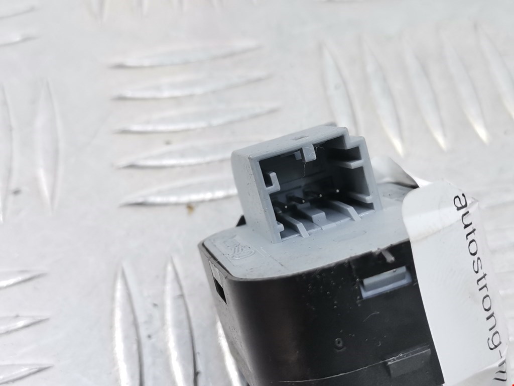 Блок управления зеркалами AUDI A6 C6 2004-2010