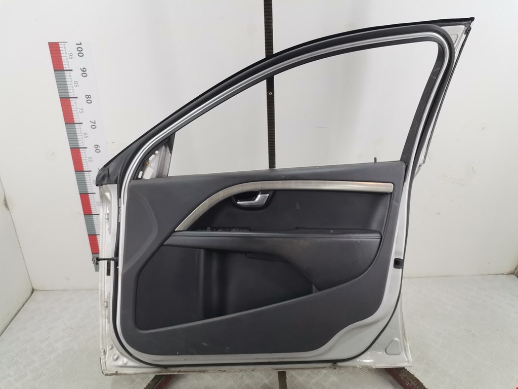 Дверь передняя правая VOLVO V70 III 2007-2016