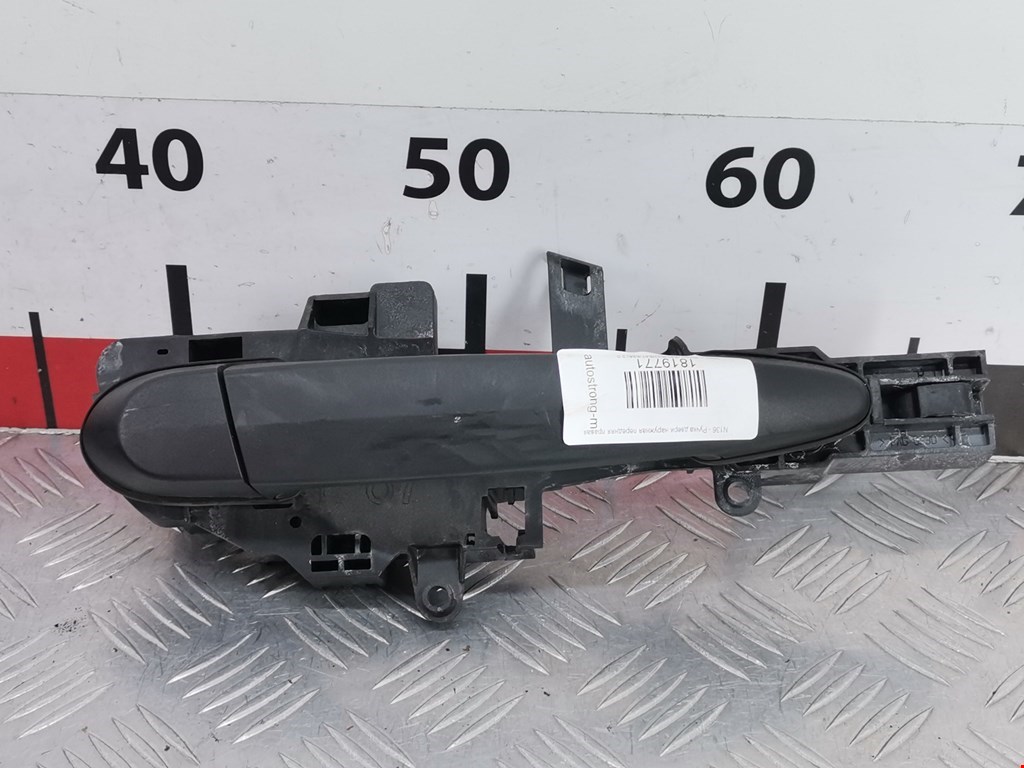 Ручка двери передней наружная правая BMW 1er E81\E87 2004-2011