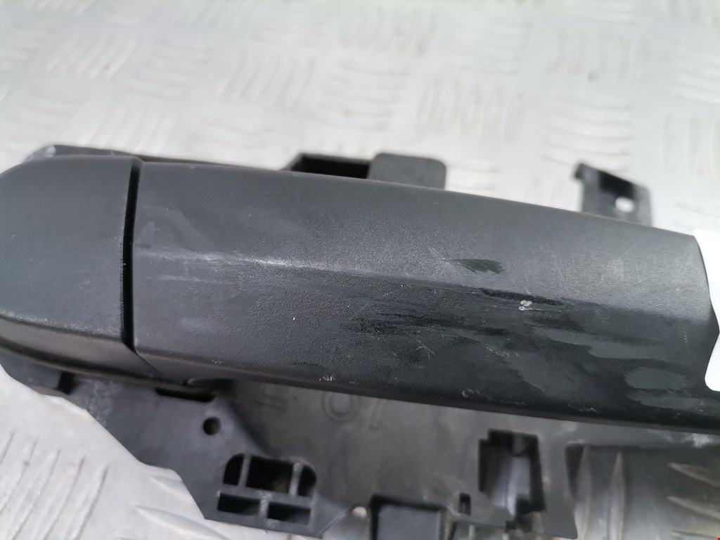 Ручка двери передней наружная правая BMW 1er E81\E87 2004-2011