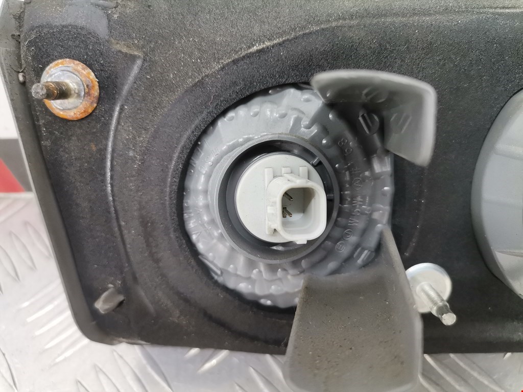 Фонарь задний внутренний правый HONDA Accord VII 2002-2007