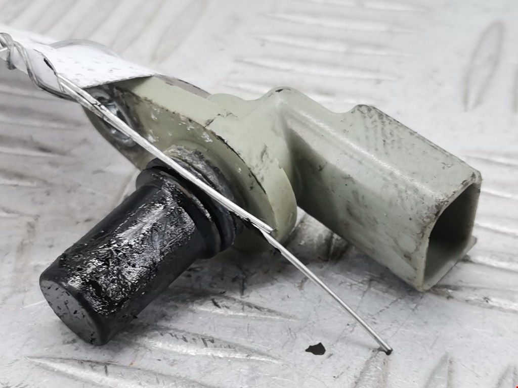 Датчик положения распредвала FORD Focus II 2005-2011