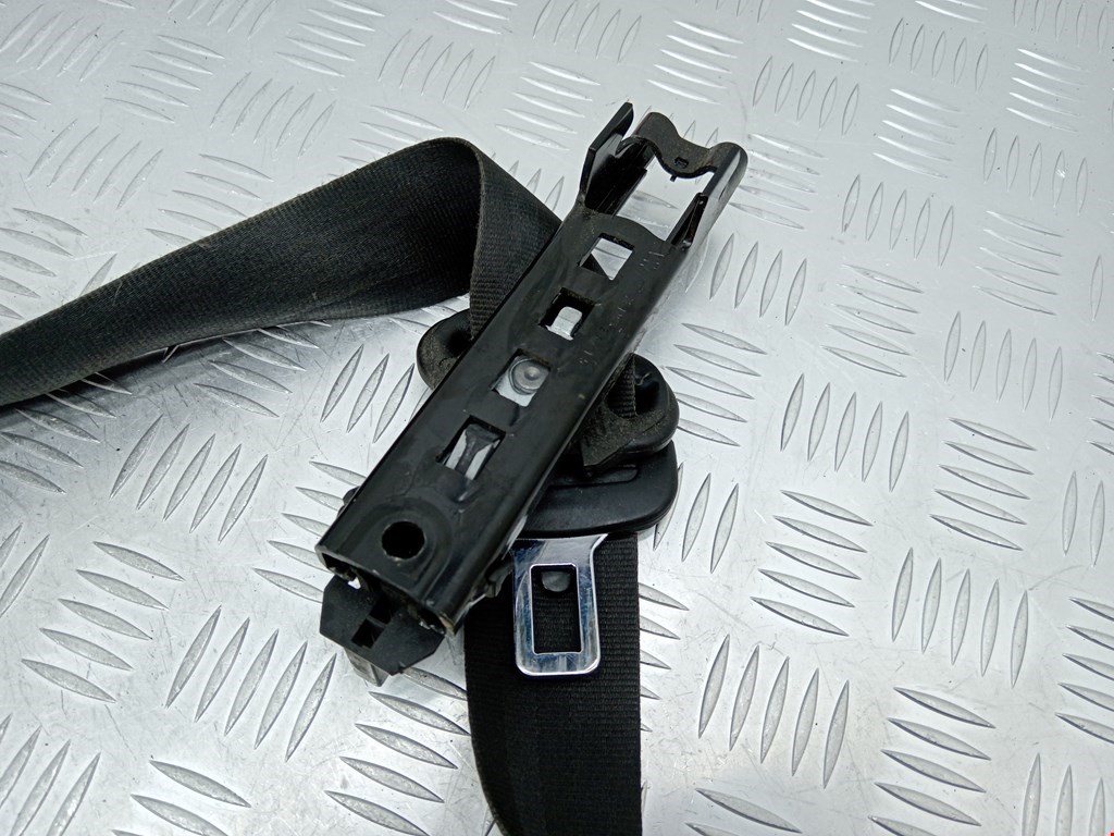 Ремень безопасности передний правый SKODA Rapid 2012-2020