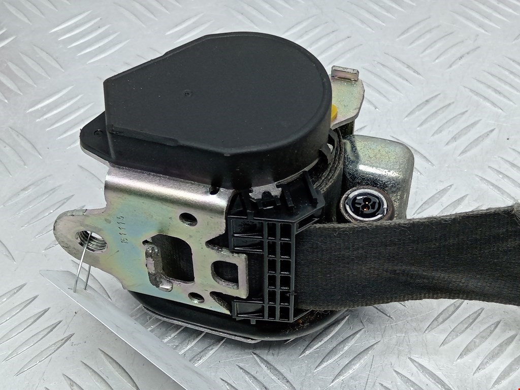 Ремень безопасности передний правый SKODA Rapid 2012-2020