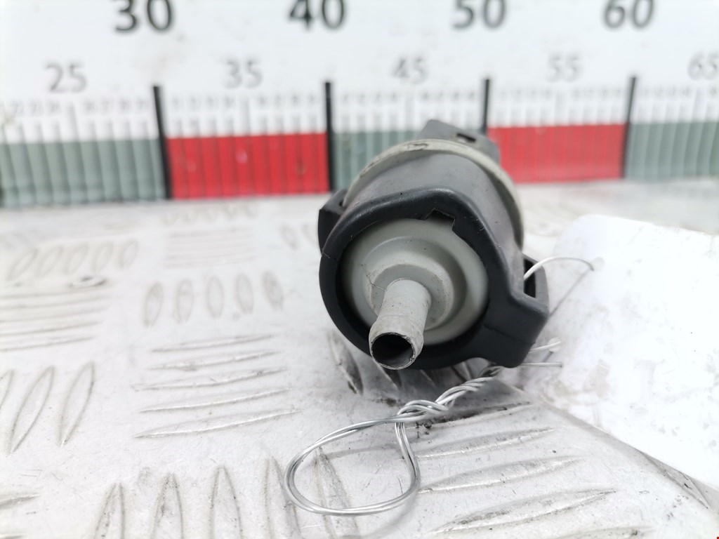 Клапан вентиляции топливного бака VOLKSWAGEN Golf V 2003-2009