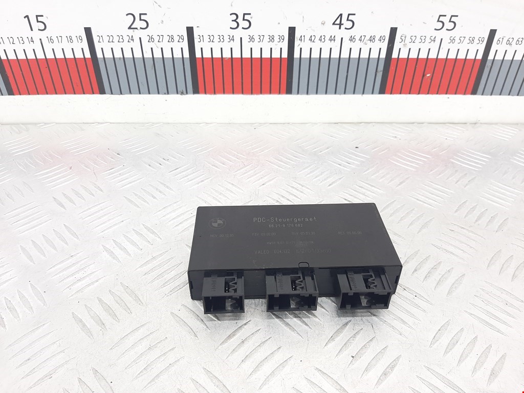 Блок управления парктрониками BMW 6er E63/E64 2003-2011