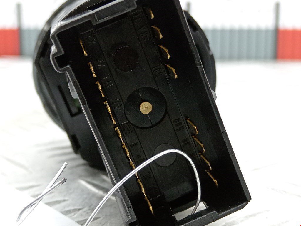 Переключатель света фар SKODA Rapid 2012-2020