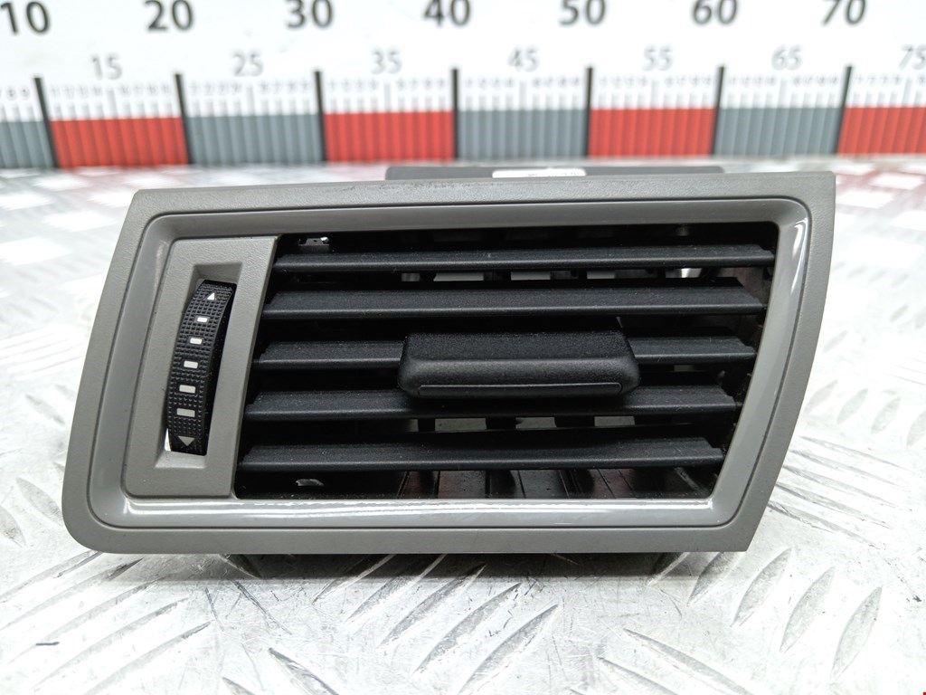 Дефлектор воздушный SKODA Rapid 2012-2020