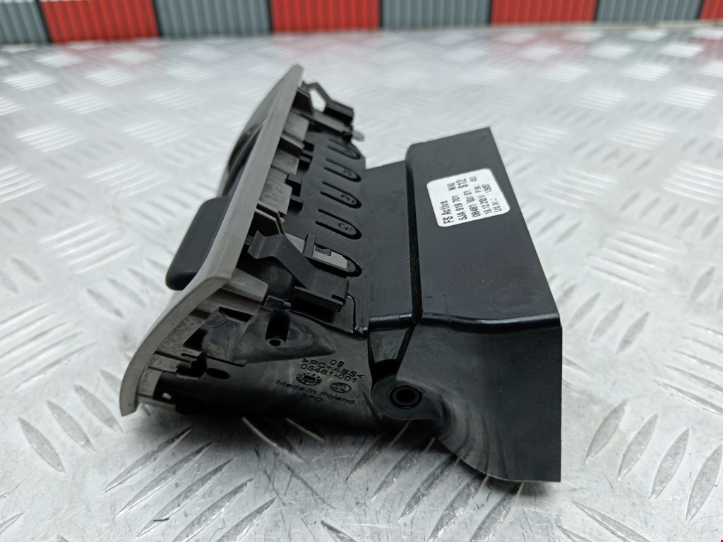 Дефлектор воздушный SKODA Rapid 2012-2020