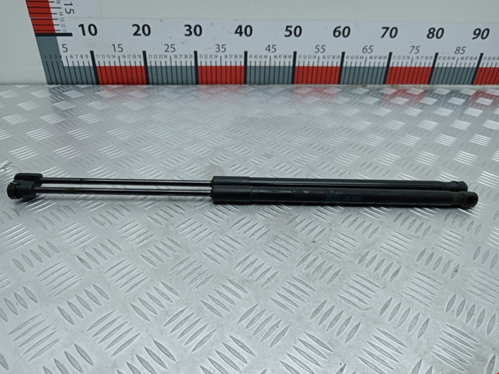 Амортизатор крышки (двери) багажника SKODA Rapid 2012-2020