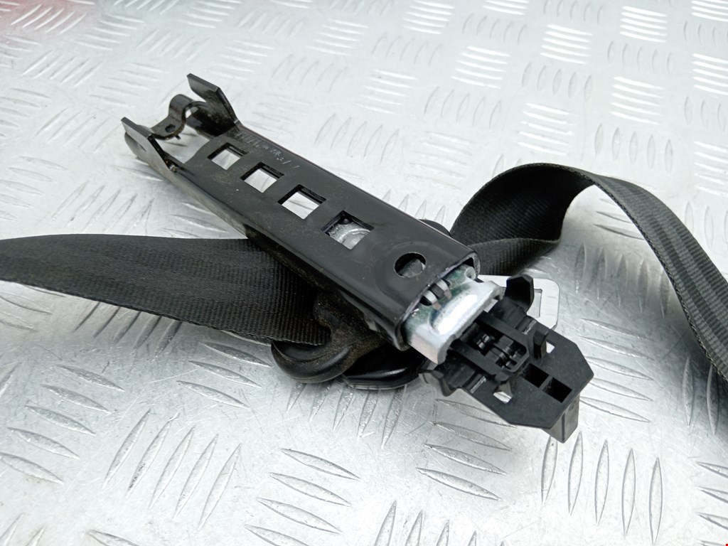 Ремень безопасности передний правый SKODA Rapid 2012-2020