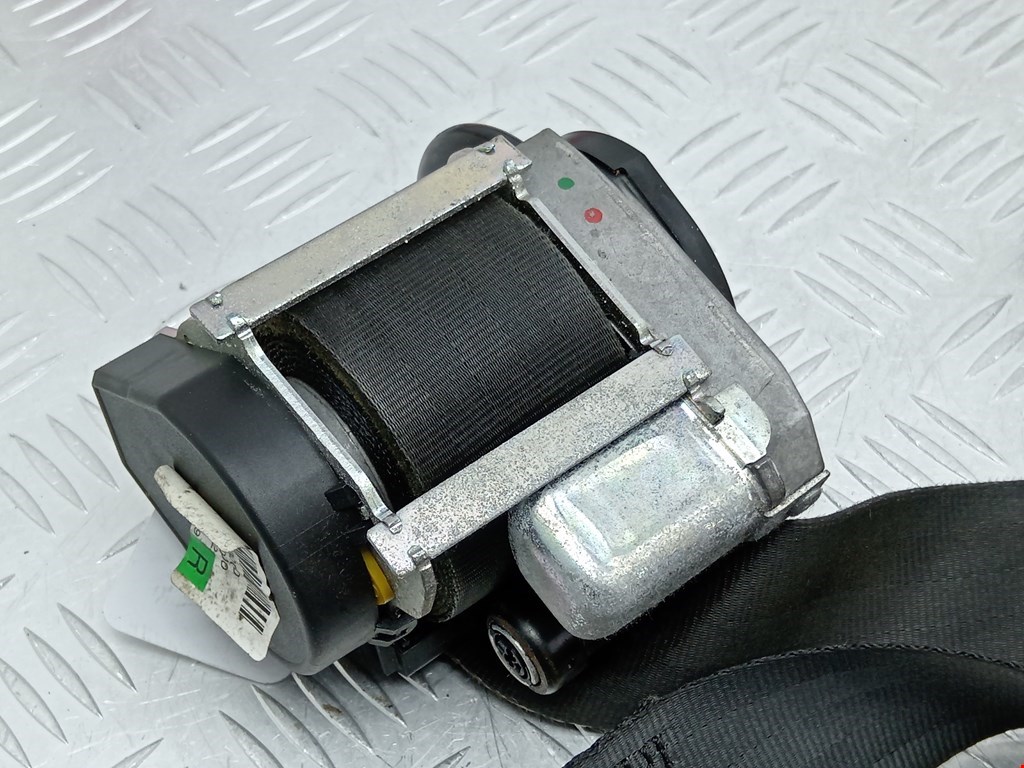 Ремень безопасности передний правый SKODA Rapid 2012-2020