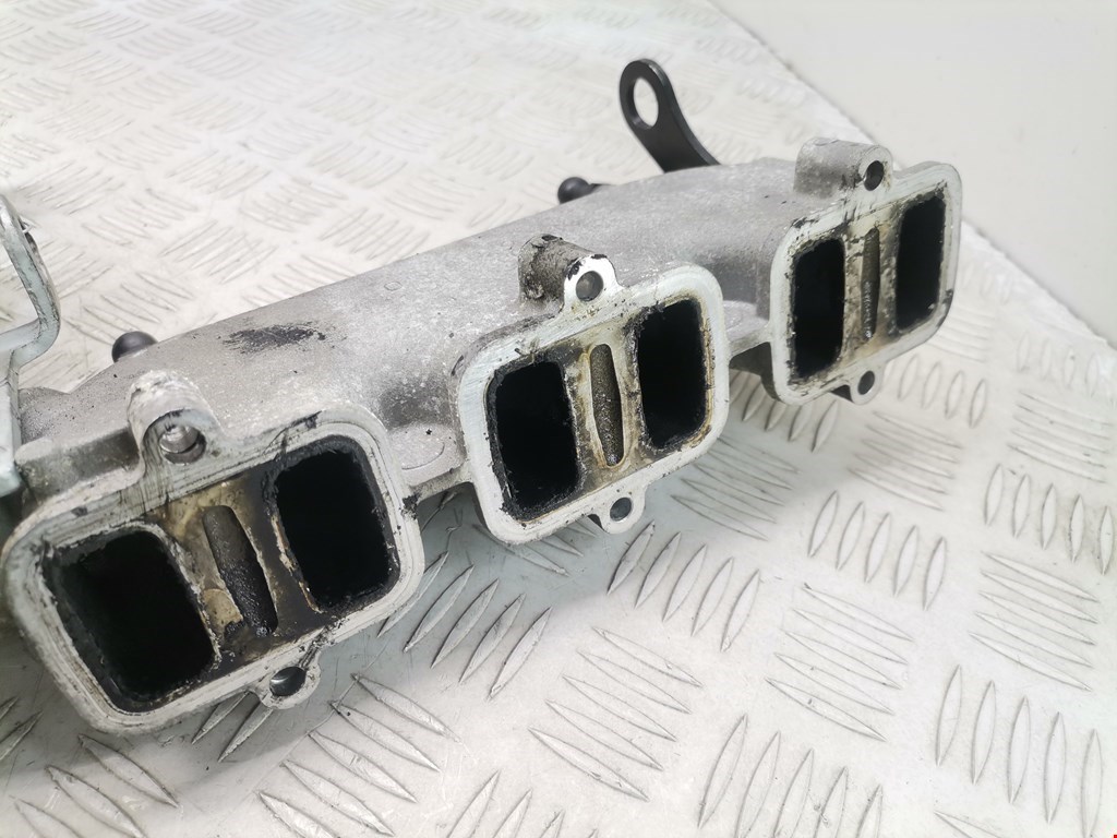 Коллектор впускной AUDI A4 B6 2001-2005