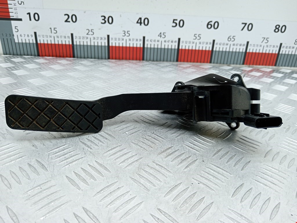 Педаль газа SKODA Rapid 2012-2020