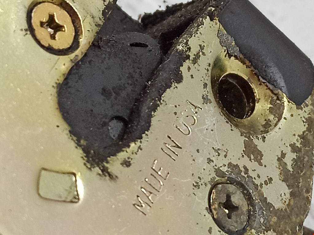 Замок двери передней левой CHRYSLER PT Cruser 2000-2010