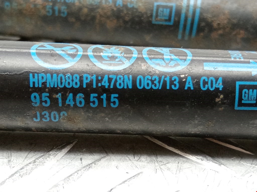 Амортизатор крышки (двери) багажника CHEVROLET Cruze 2009-2015