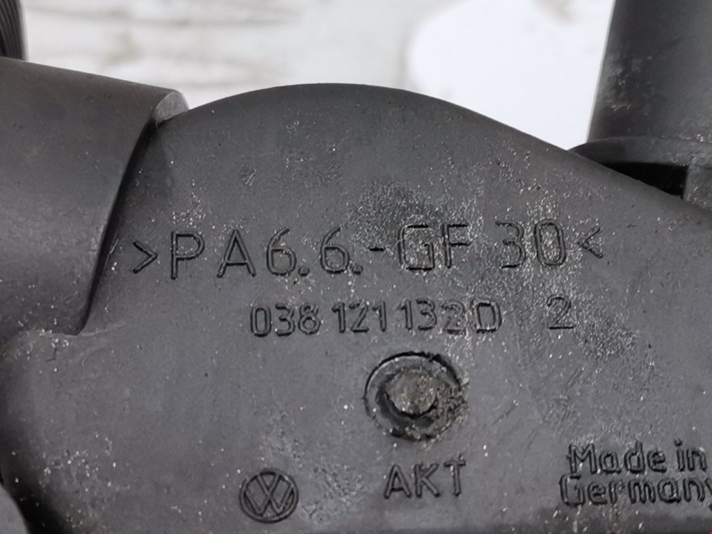 Тройник системы охлаждения VOLKSWAGEN Caddy III 2004-2015