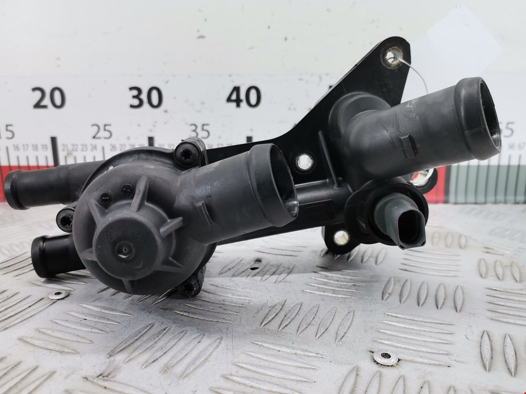 Корпус термостата SKODA Fabia MK2 5J 2007-2014