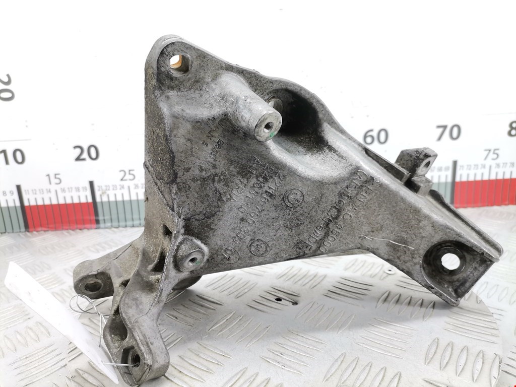 Кронштейн (крепление лапа) двигателя BMW 1-Series (E81/E82/E87/E88) (2004-2014)