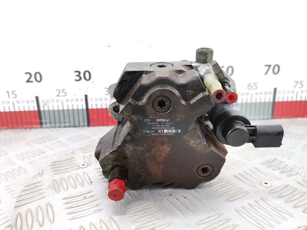 ТНВД (топливный насос высокого давления) BMW 1er E81\E87 2004-2011