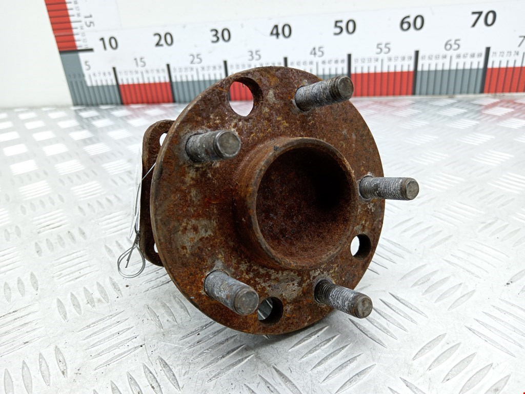 Ступица (кулак цапфа) задняя левая Ford Mondeo 3 (2000-2007)