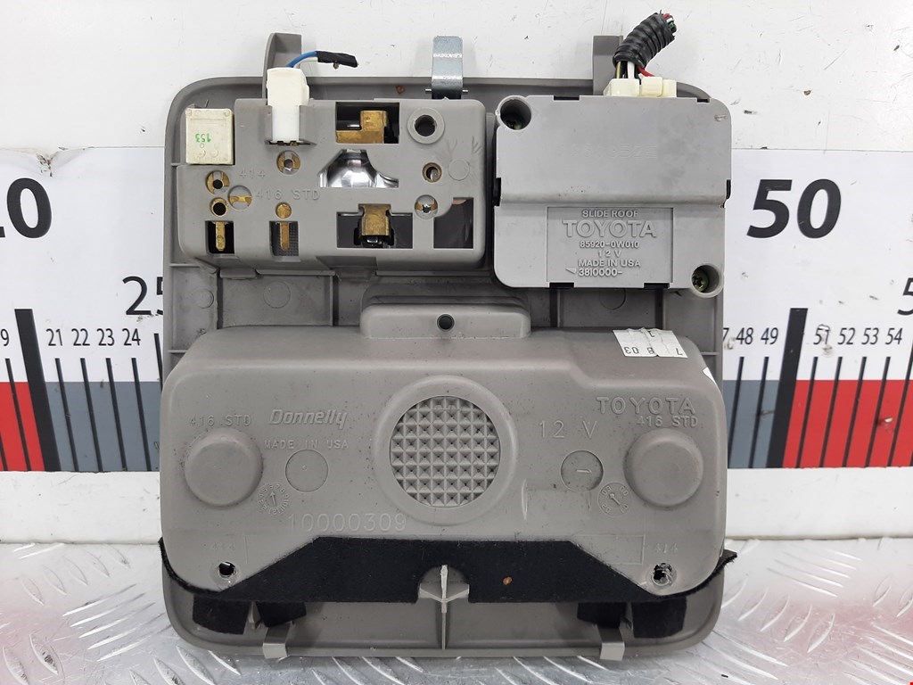 Плафон салонный (салона фонарь) TOYOTA RAV 4 XA20 2000-2005