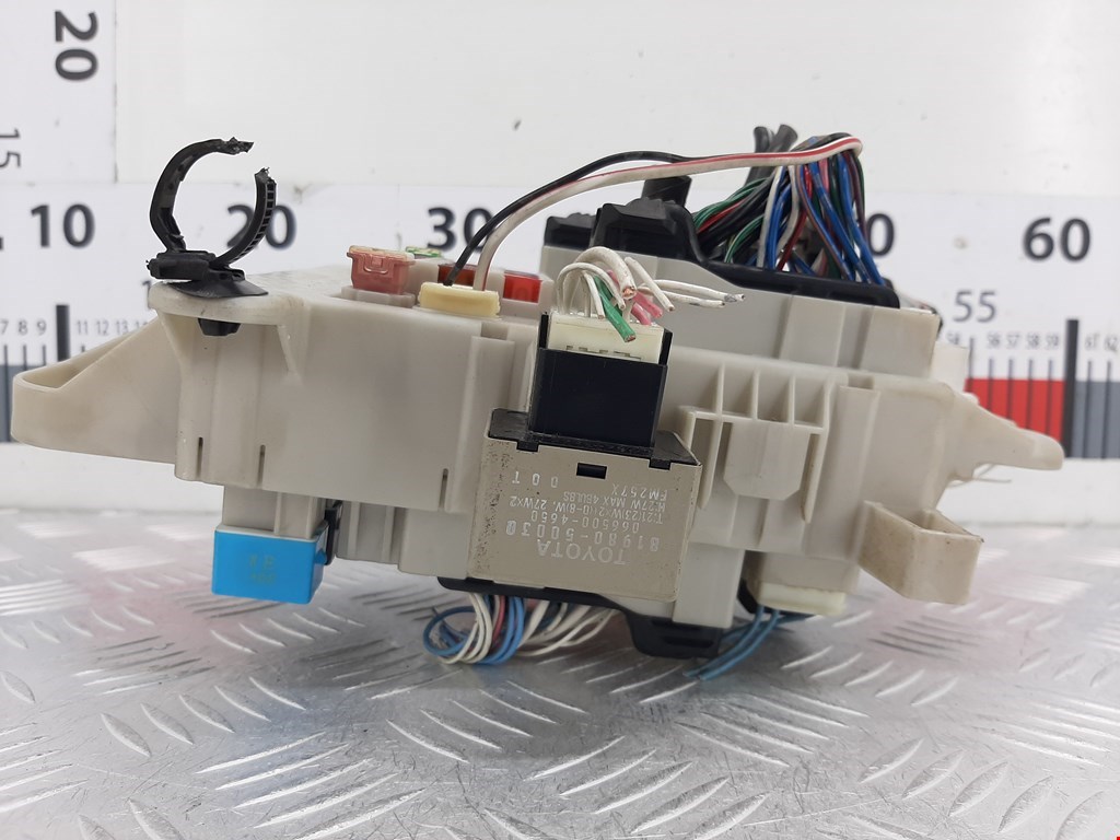 Датчик уровня в бачок омывателя TOYOTA RAV 4 XA20 2000-2005