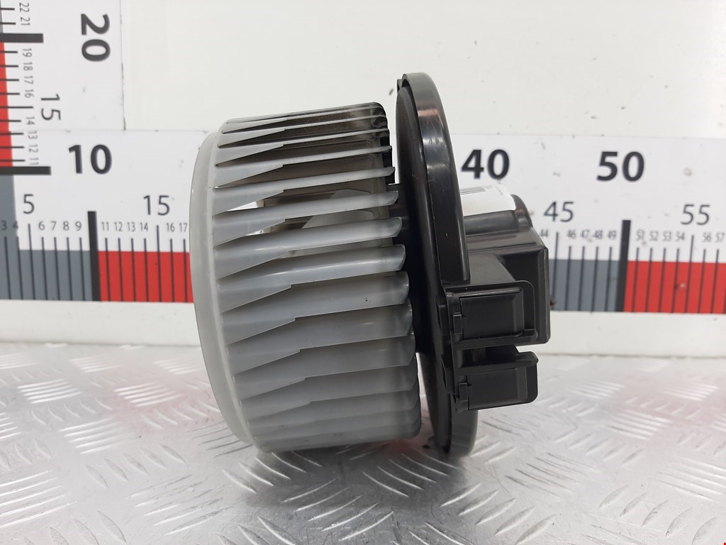 Моторчик (мотор) отопителя салона TOYOTA RAV 4 XA20 2000-2005